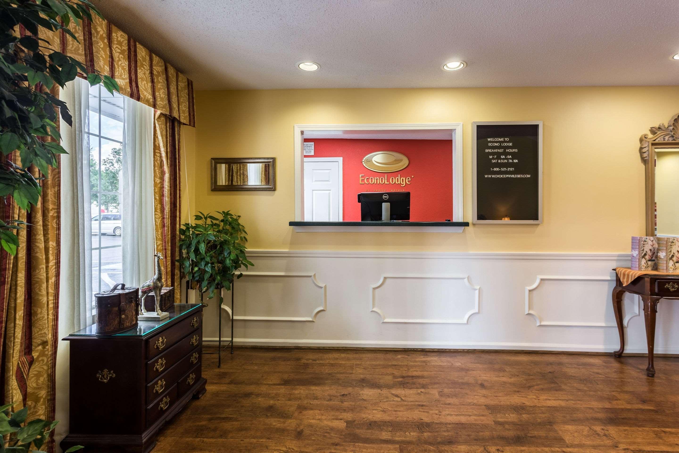 Econo Lodge Tupelo Zewnętrze zdjęcie