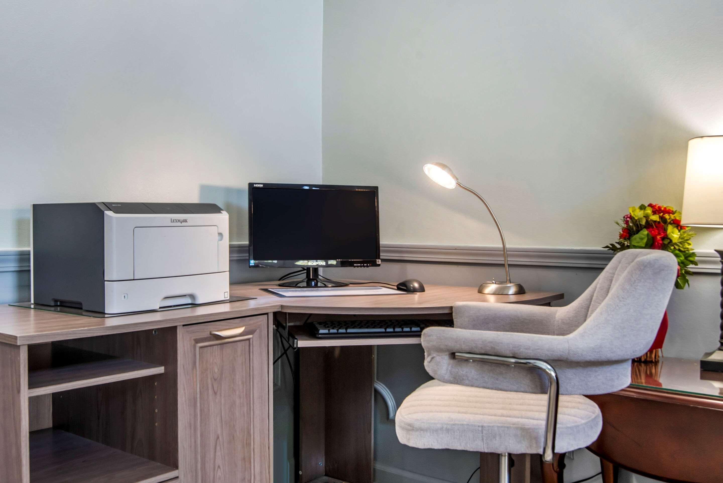 Econo Lodge Tupelo Zewnętrze zdjęcie