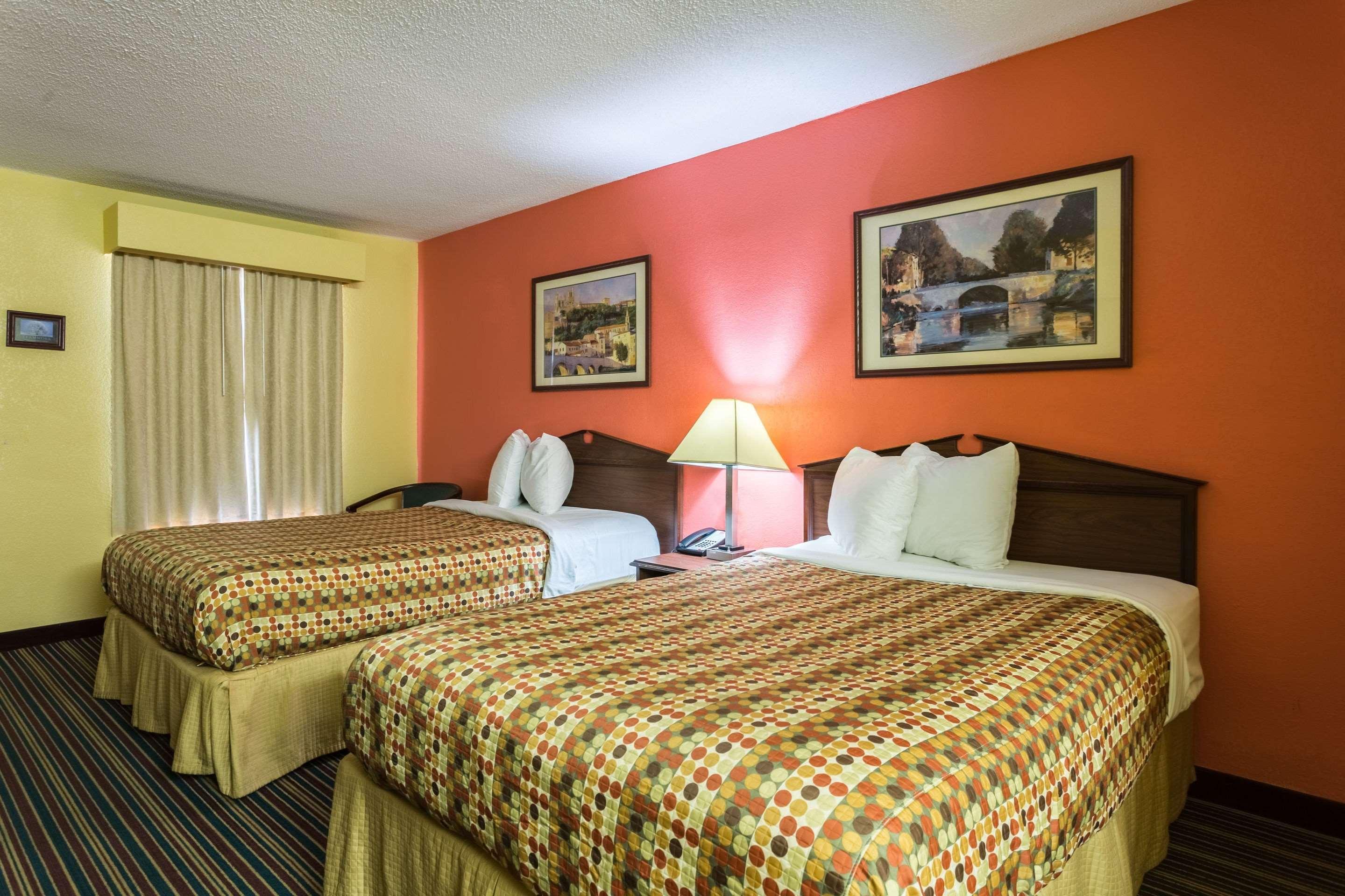 Econo Lodge Tupelo Zewnętrze zdjęcie